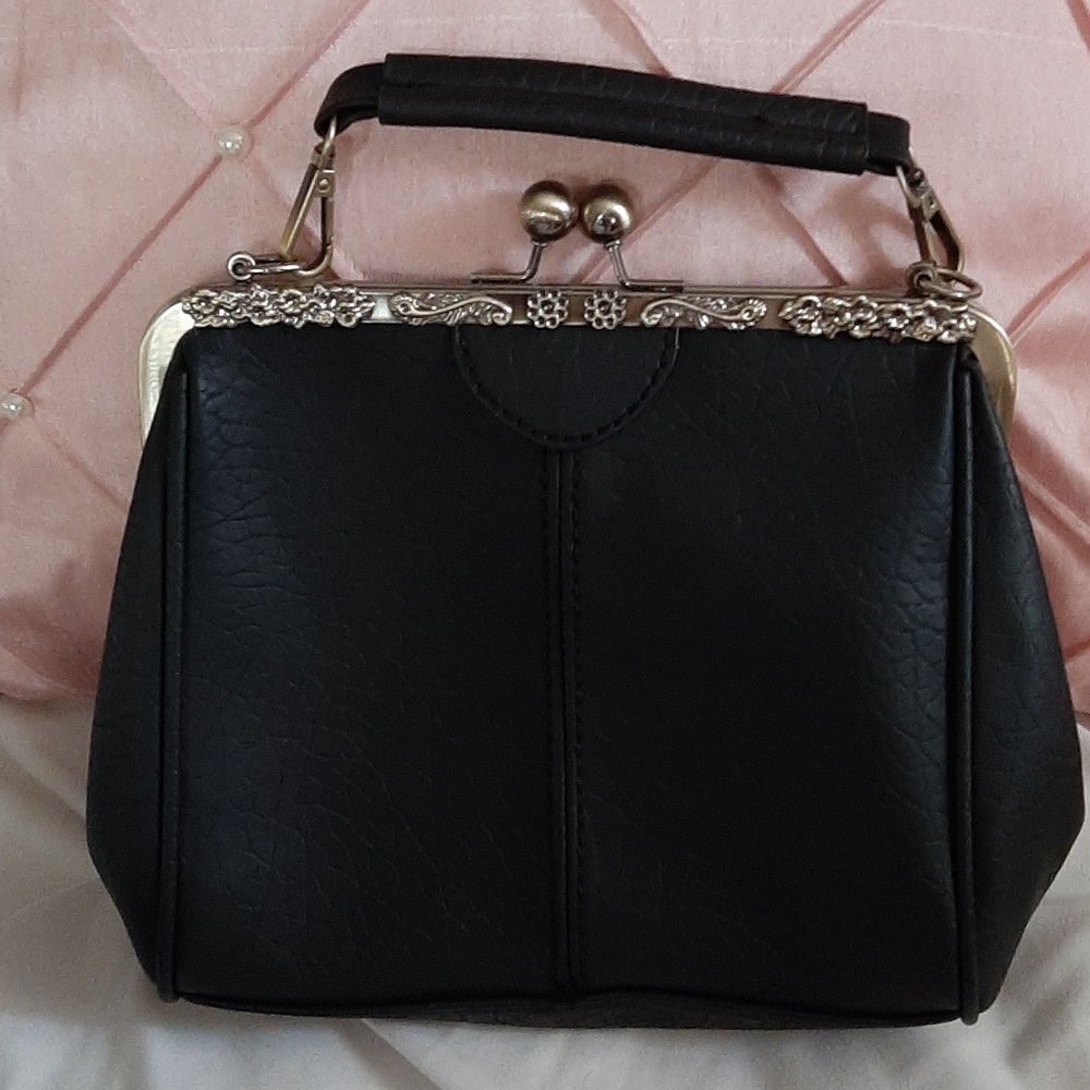 Black Kisslock Handbag